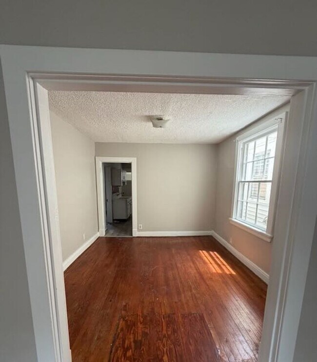 Foto del edificio - 2 bedroom Carytown Cottage