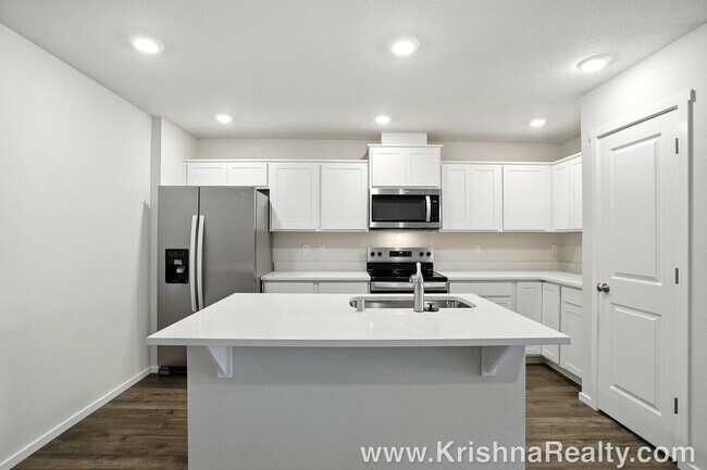 Building Photo - Beautiful NEW CONSTRUCTION 3 Bedroom 2.5 B...