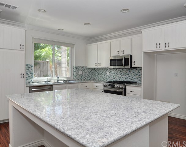 Building Photo - 38 Eaglecreek