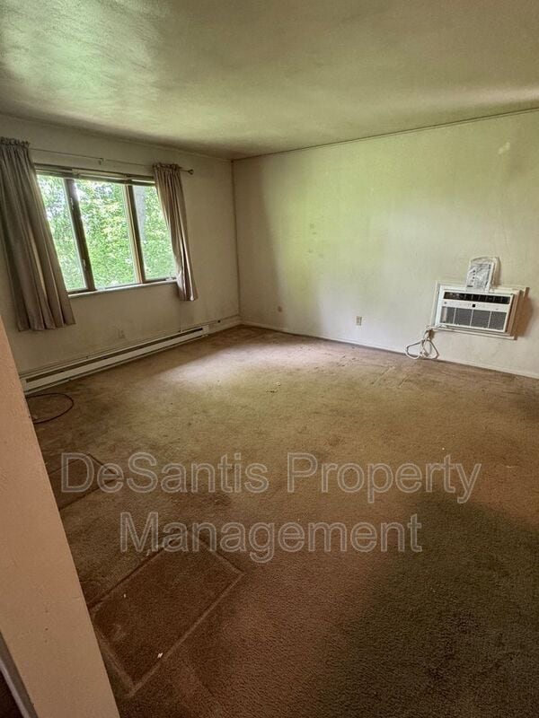 Building Photo - 212 Lunar Ln