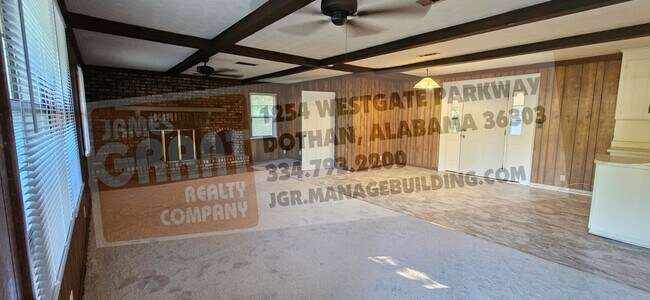 Foto del edificio - 306 Mustang Dr