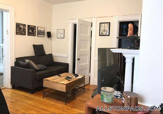 Building Photo - 25 N Beacon St