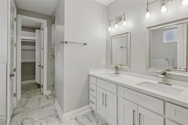 Foto del edificio - 4730 Allen St