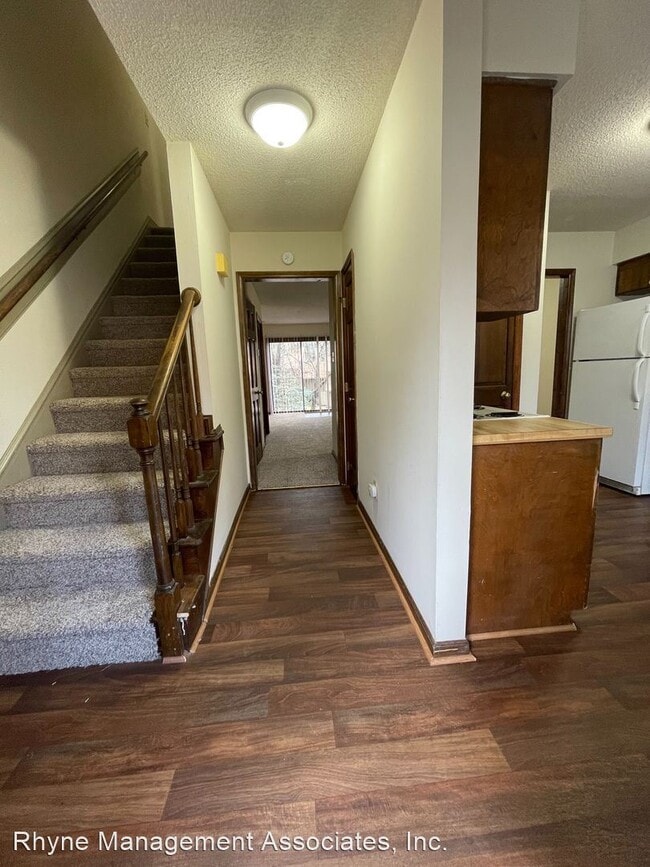Building Photo - 2 br, 1.5 bath House - 1434 Kent Road