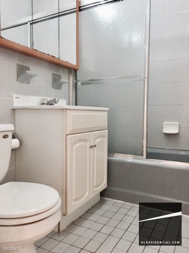 Foto del edificio - 2702 Astoria Blvd