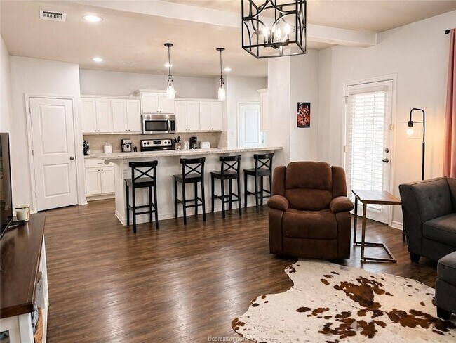 Foto del edificio - 3420 Summerway Dr
