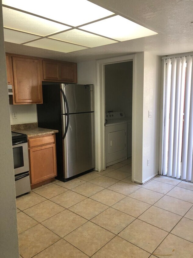 Primary Photo - $499 First Month Rent! 2 Bedroom/ 2 bathro...