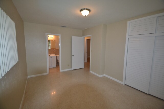 Foto del edificio - 4687 NE 18th Ave