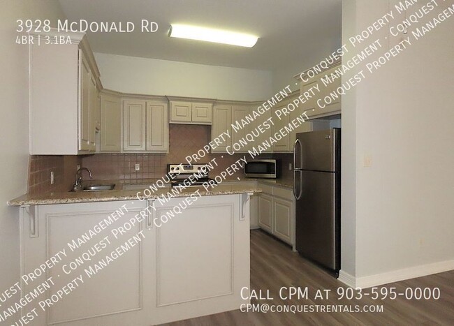 Foto del edificio - Spacious 4 Bdrm., 3.5 Bathroom! Negotiable...