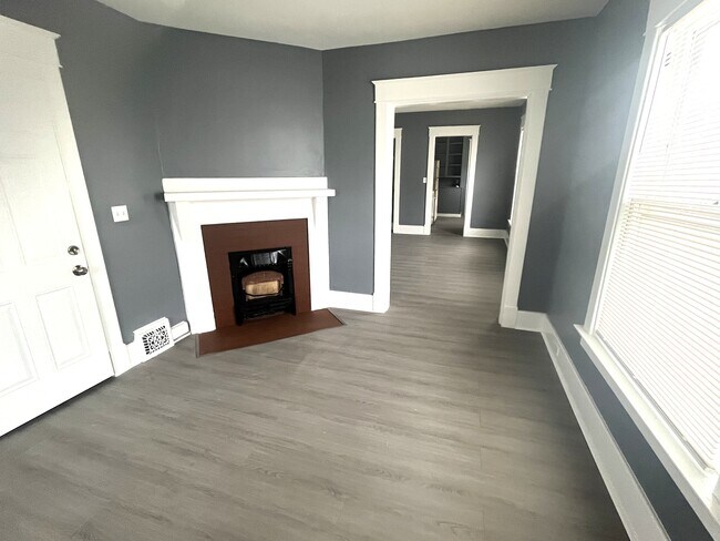 Foto del edificio - 548 E 7th St