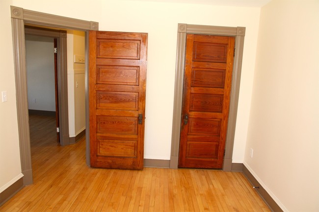 Foto del edificio - 76 N Union St