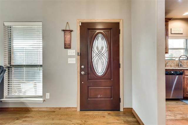 Foto del edificio - 1413 Snowberry Dr