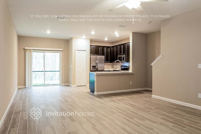 Foto del edificio - 222 Sweet Lemon Ln
