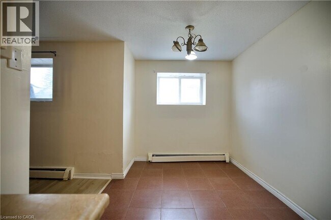 Building Photo - 223 Heiman St