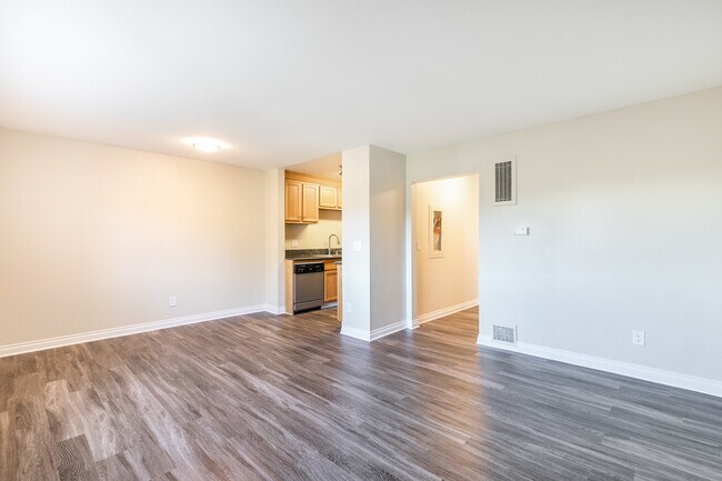 Building Photo - 1812 N Alvarado St