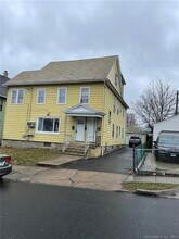 Building Photo - 30 Tremont Ave