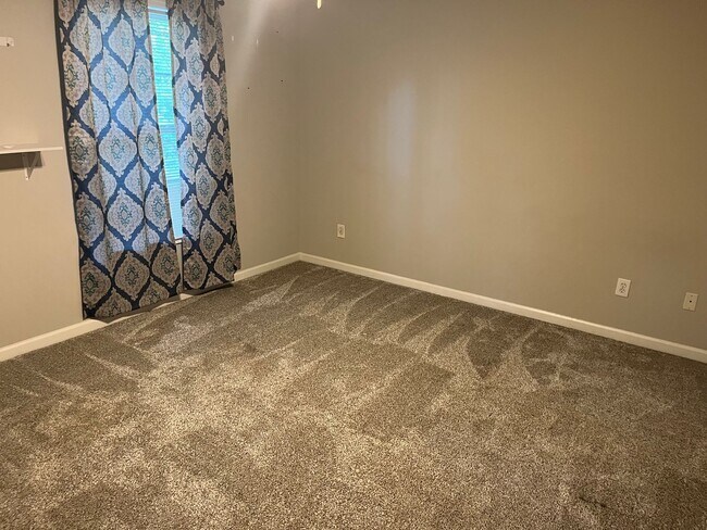 Foto del edificio - Condo at South Creek Available in August!