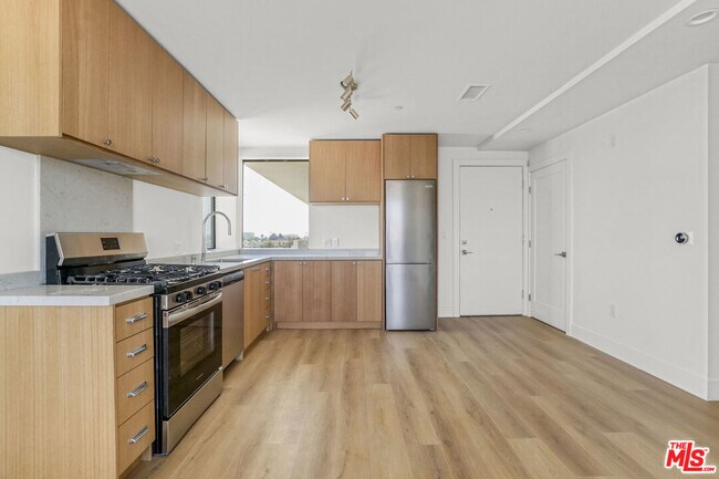 Foto del edificio - 1822 Overland Ave