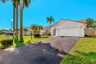 Building Photo - 15510 Gauntlet Hall Manor