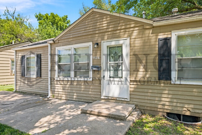 Building Photo - 1126 Silverdale Ct