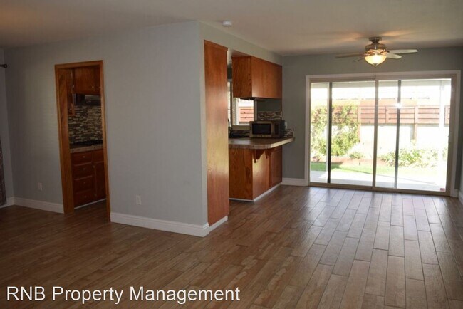 Building Photo - 4 br, 2 bath House - 2760 Lassen Way