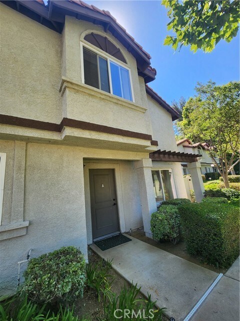 Building Photo - 24234 Sylvan Glen Rd