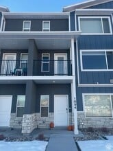 Building Photo - 1094 N 1840 W