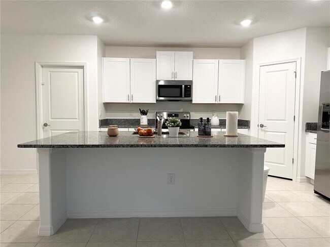 Building Photo - 1659 Yellow Trl