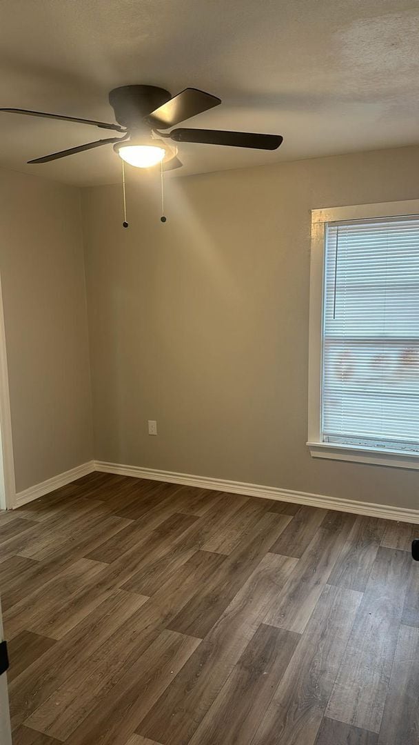 Foto del edificio - 218 E Morris St