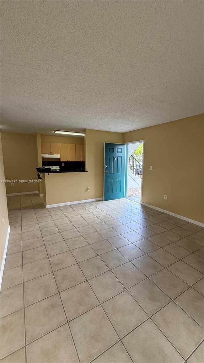 Foto del edificio - 7210 NW 179th St