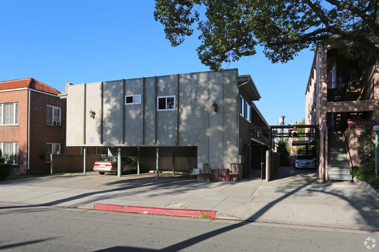 Building Photo - 135 S Belmont St