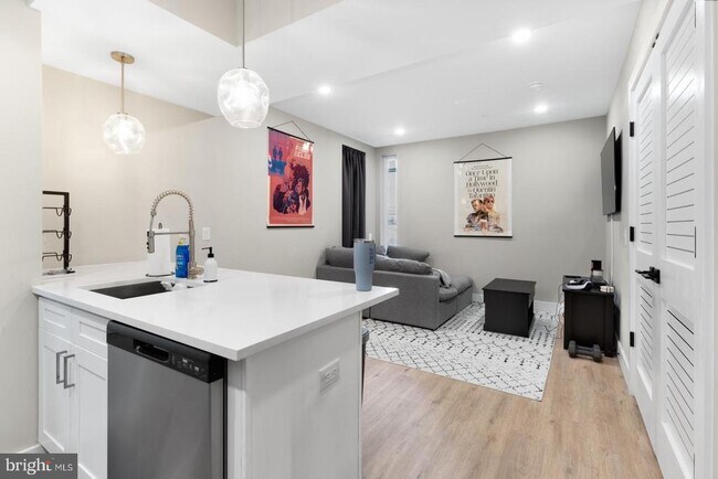 Foto del edificio - 1144 Frankford Ave