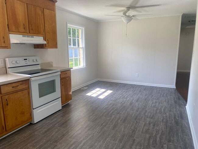 Building Photo - Fully updated brick ranch, fenced back yar...