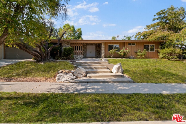 Building Photo - 24311 Aetna St