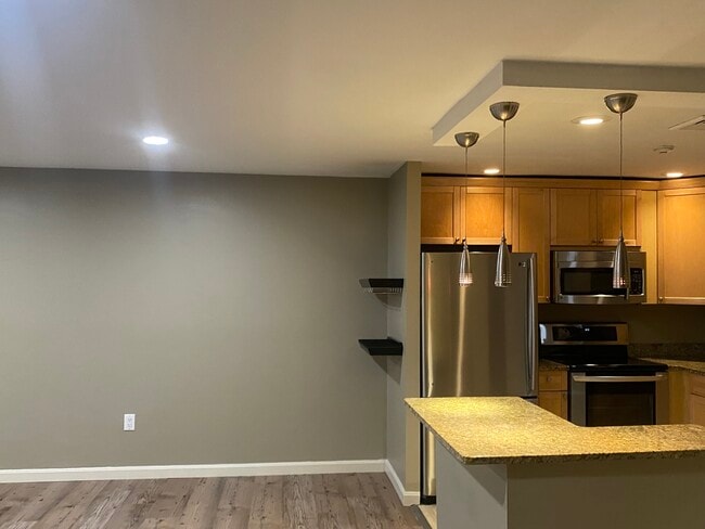 Foto del edificio - 3524 W Shore Rd