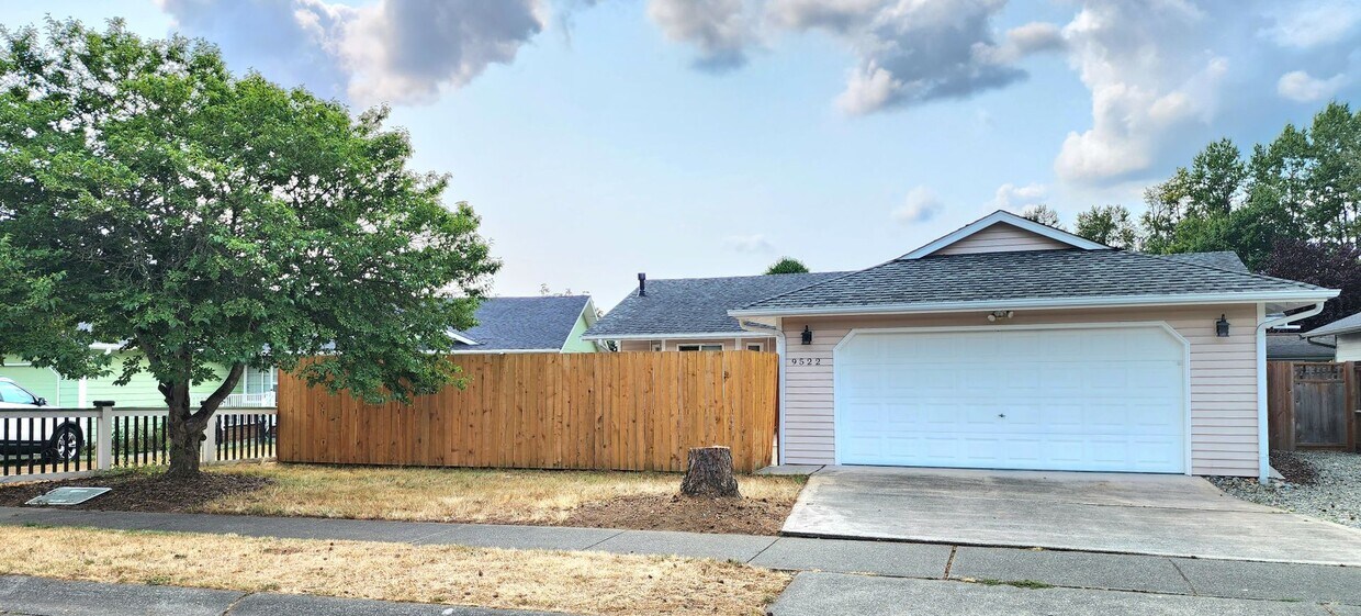 Foto principal - Marysville 3 Bedroom Home