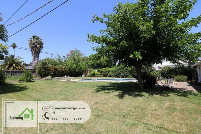 Foto del edificio - 3288 Adams Ln