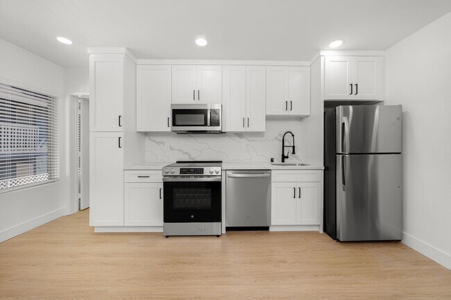 Foto del interior - BRAND NEW Luxury Apartments in North Park!