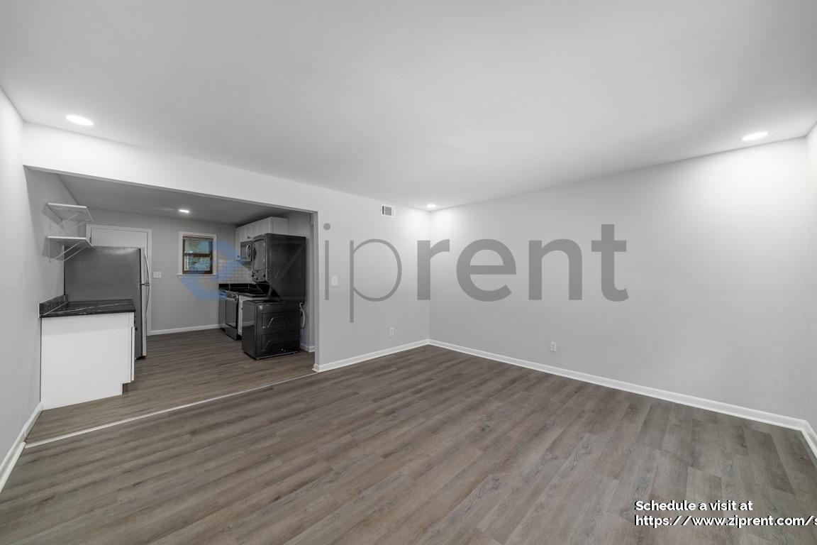 Foto principal - 575 Springwood Dr