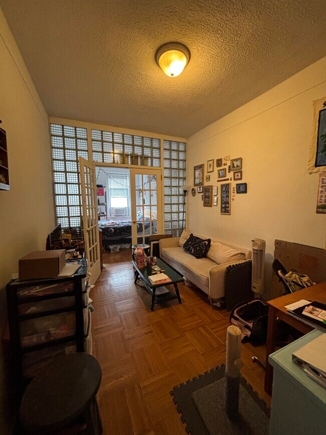 Foto del edificio - 410 Washington St