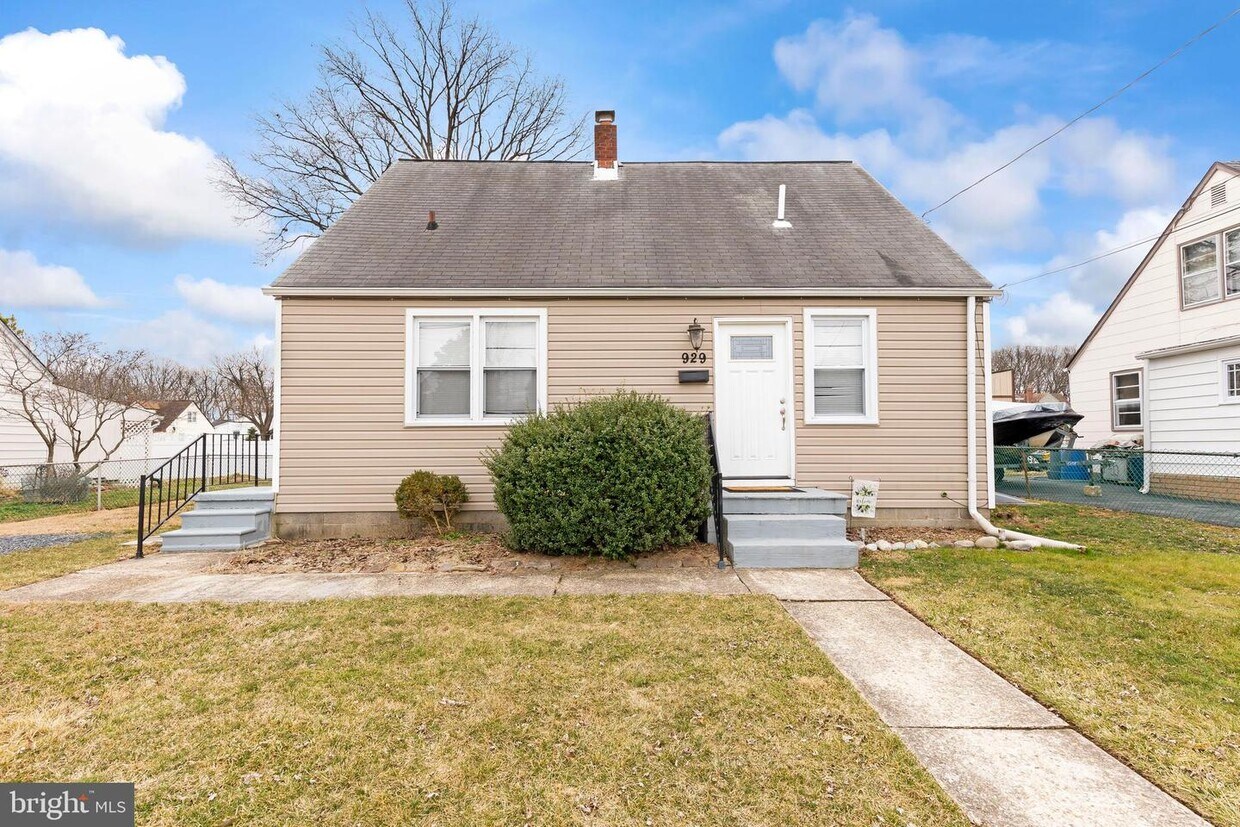 929 Kinwat Ave, Essex, MD 21221 House Rental in Essex, MD
