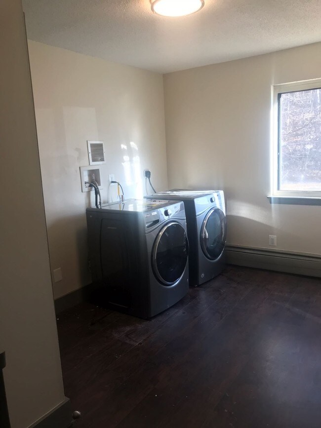 Brookside Apartments Rentals Bristol, CT