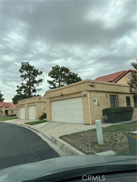 Foto principal - 11675 Maple St