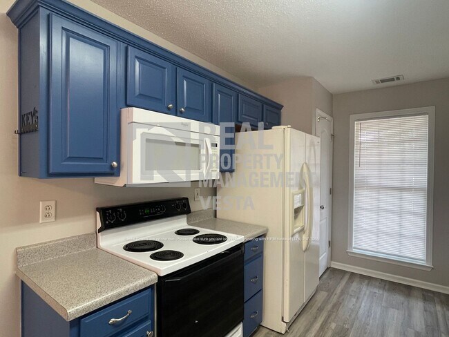 Building Photo - 109 Barley Pl