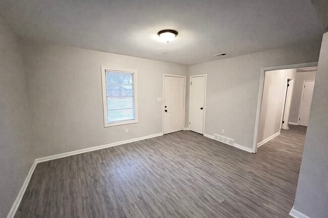 Photo - 1391 Haywood Ave House