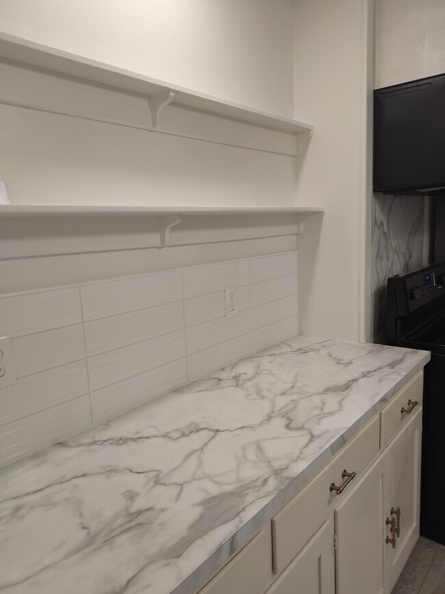 Foto del edificio - 1419 W 17th St N