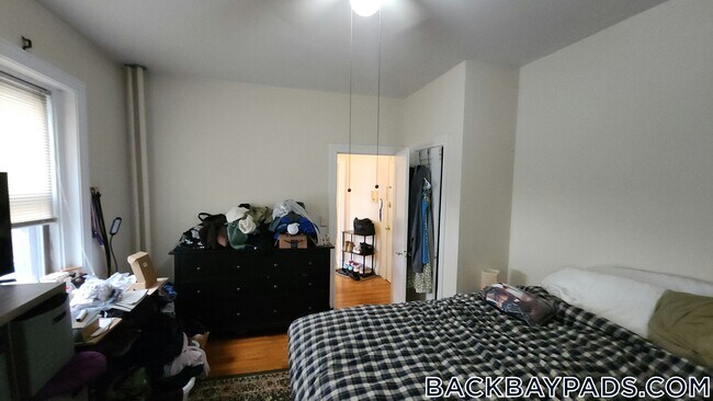 Building Photo - 1091 Boylston St