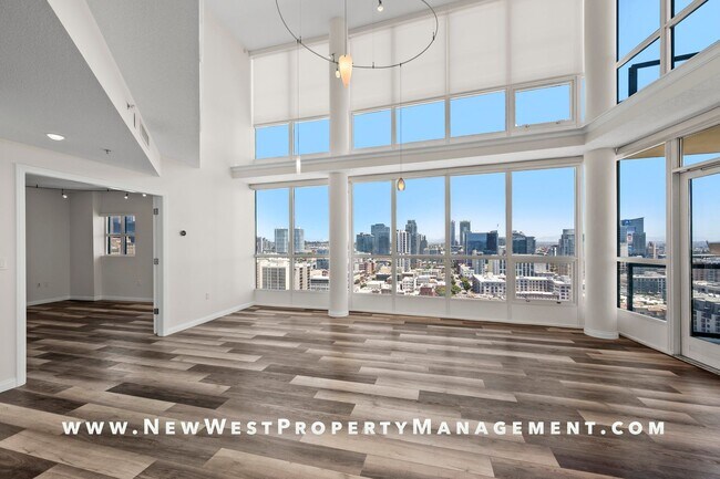 Building Photo - Spectacular Marina District 3-Bedroom Pent...