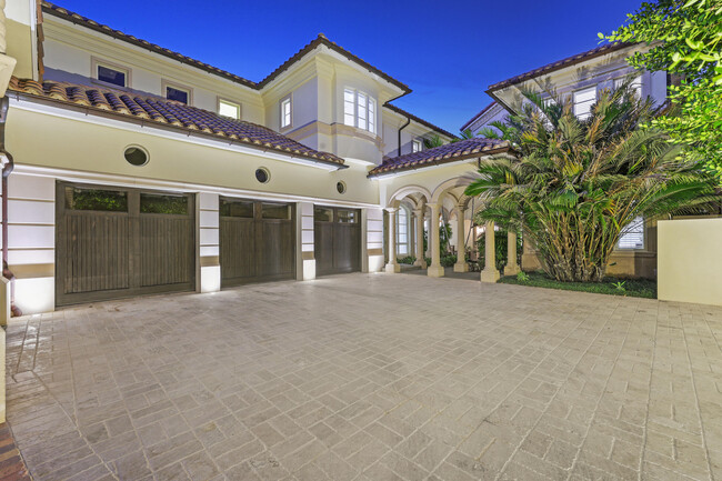 Foto del edificio - 361 Mizner Lake Estates Dr