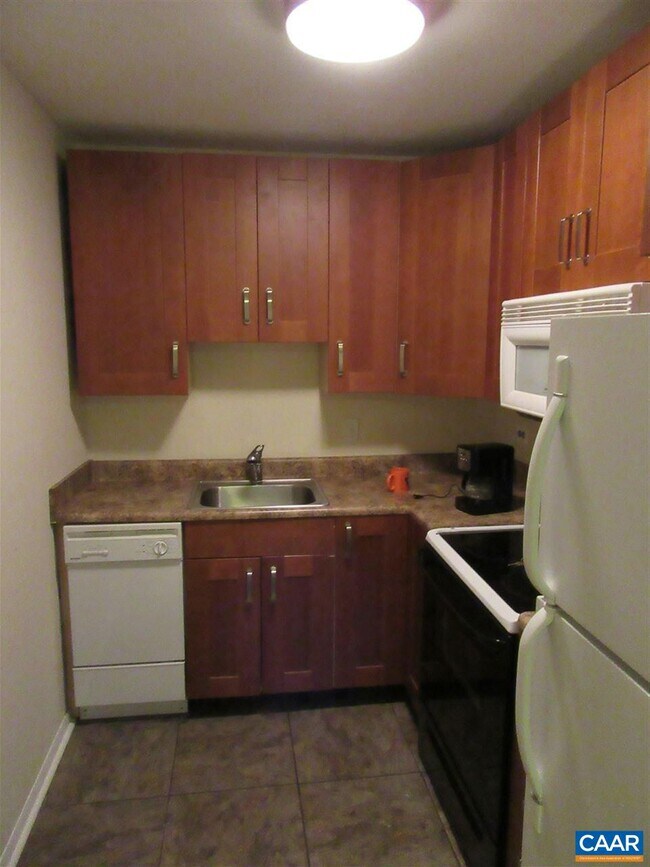 Building Photo - 1215 Wertland St